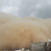 Bức tường cát bụi "nuốt chửng" thành phố Ấn Độ