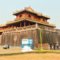 Steam Cleaning - công nghệ dùng để làm sạch cổng Ngọ Môn của Đại Nội Huế