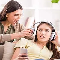 Vì sao giới trẻ thường ích kỷ và thô lỗ?