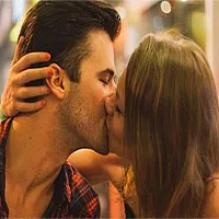 Phát hiện 1 căn bệnh tình dục lây nhiễm cả khi không "quan hệ"