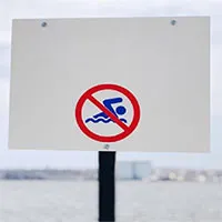 6 quy tắc phải biết để cứu mình và cứu người khi tắm biển