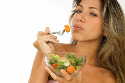 Ăn uống lành mạnh là cách giảm nguy cơ đau ốm cho mỗi người