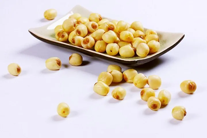 Sử dụng hạt sen để chữa khóc đêm do sợ hãi ở trẻ.