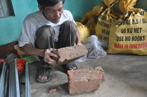 Gạch xây thành cổ.