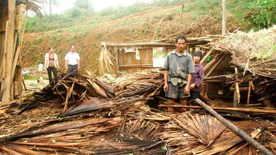 Mưa đá lại rợi xuống Lào Cai