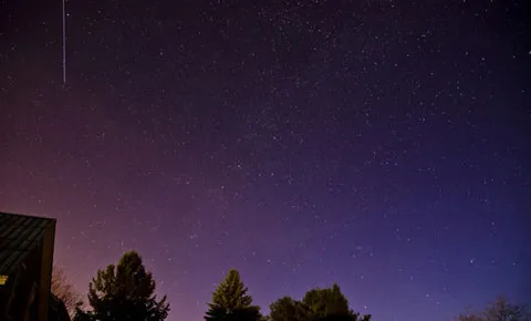 Bức ảnh mưa sao băng ở Milton, Vermont.