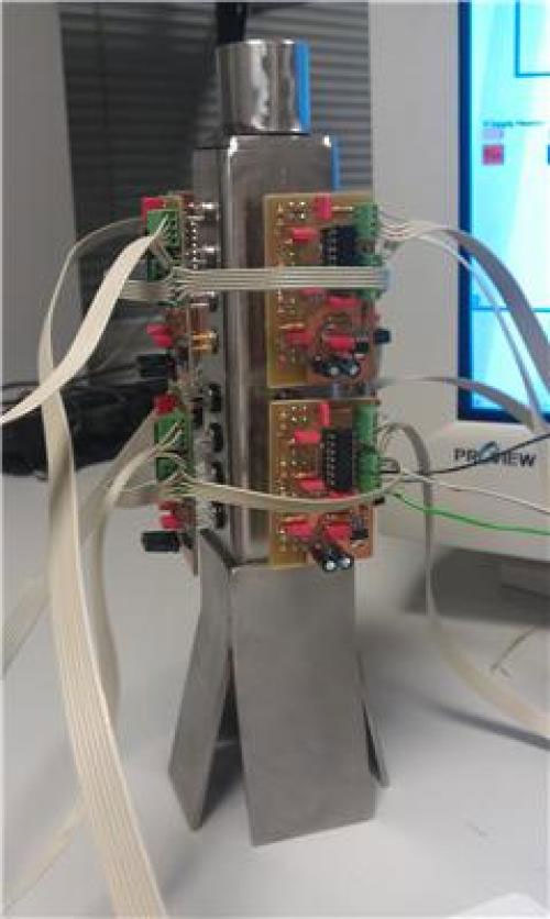 Cận cảnh mũi điện tử 32 cảm biến