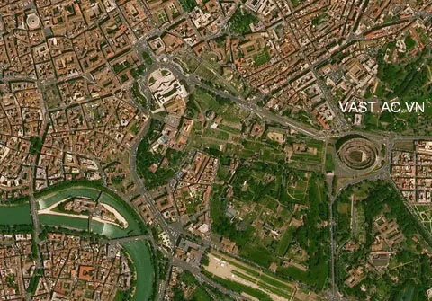 Thành phố Rome, Italy. Với các hình ảnh trên, các chuyên gia nhận định, vệ tinh VNREDSat-1 sẽ sớm đáp ứng các nhu cầu về ảnh viễn thám cho bộ, ngành.