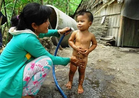 Nước ô nhiễm khiến tỷ lệ bệnh tật ở phụ nữ và trẻ em tăng cao