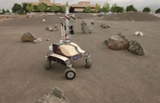 Robot K10 tại Trung tâm nghiên cứu Ames được điều khiển từ trạm ISS