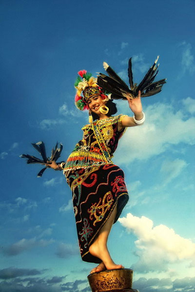 Phụ nữ Dayak