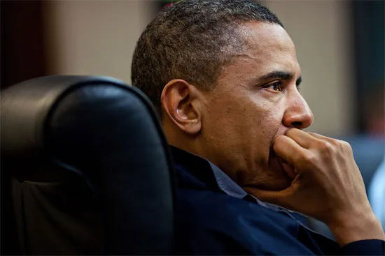 Trạng thái tâm lý của Tổng thống Obama thông qua cách chống tay.