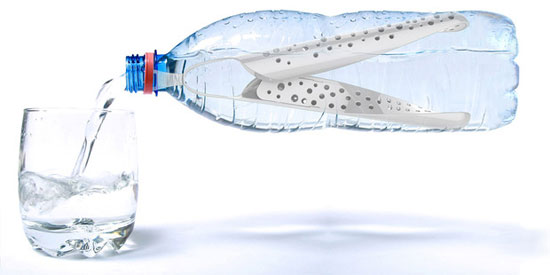 Dụng cụ lọc nước ngay trong chai