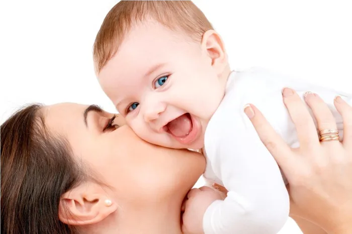 Nuôi con bằng sữa mẹ nâng cao sức đề kháng của trẻ