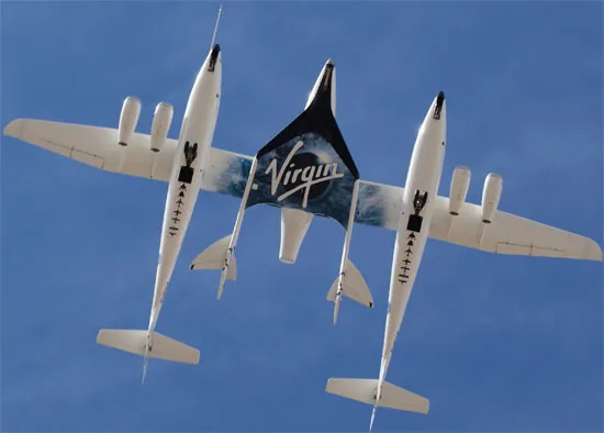 Tàu SpaceShipTwo nhìn từ phía dưới