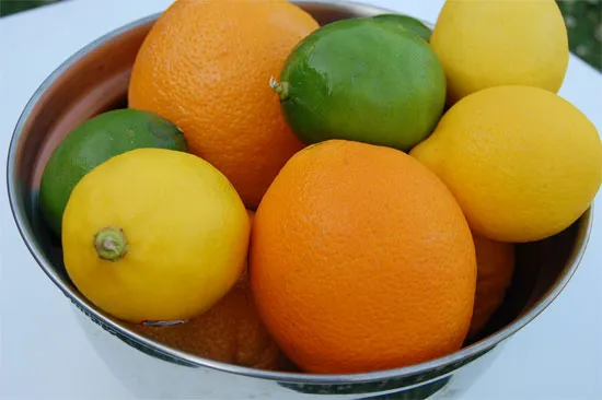 Chanh, cam, quýt chứa rất nhiều vitamin C