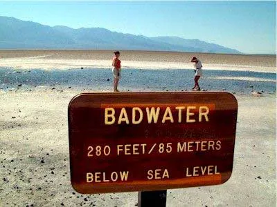 Bad Water ở Thung lũng Chết