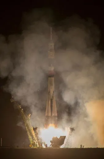 Tàu Soyuz rời bệ phóng