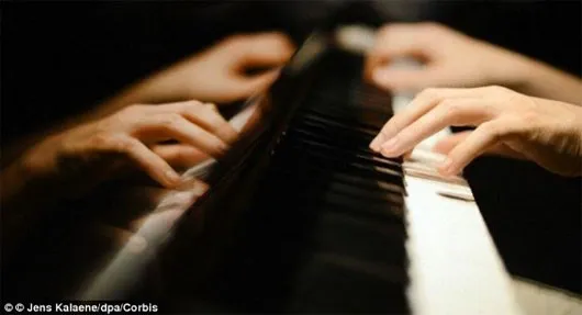 Chơi một nhạc cụ, chẳng hạn như piano có thể giúp bảo vệ bộ não, chống lại sự suy giảm tinh thần thông qua tuổi tác hay bệnh tật