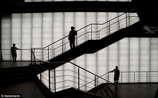 Vật liệu trong suốt thay thế xi măng trong tương lai