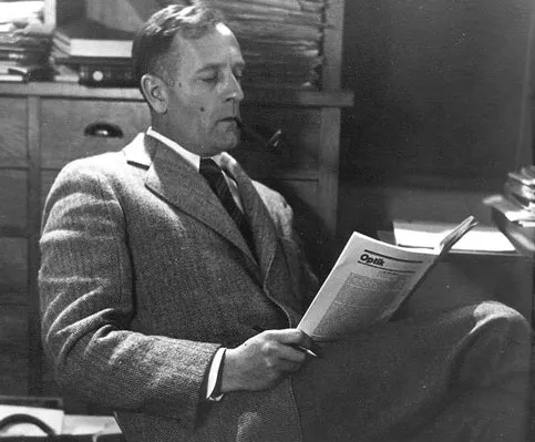 Edwin Hubble hồi tháng 1/1940