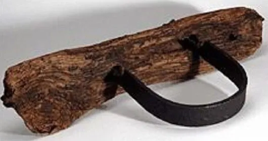 Cổ áo bằng sắt