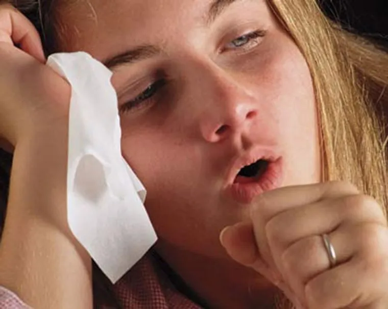Khi bị sốt có thể kèm theo ho
