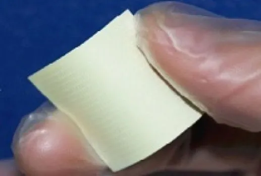 Khớp thần kinh nhân tạo như tờ giấy