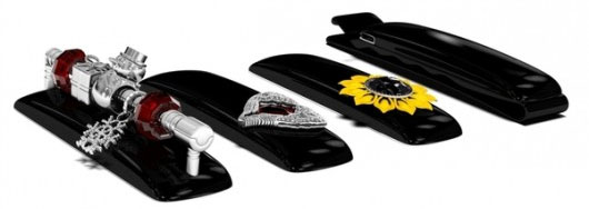 Kẹp tóc chống bạo hành hiện có 3 mẫu: bông hoa, đôi cánh thiên thần và thanh trang sức