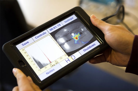 Giao diện điều khiển cảm ứng, hiển thị thông tin theo thời gian thực