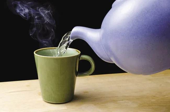 Lợi ích của việc uống nước ấm