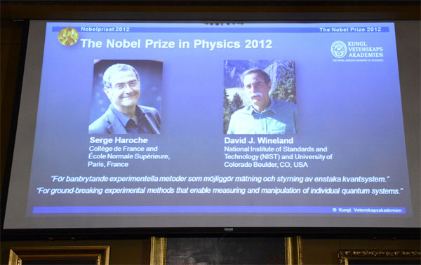 Nhà khoa học Serge Haroche (Pháp) và nhà khoa học David J.Wineland (Mỹ) đạt giải Nobel Vật Lý 2012