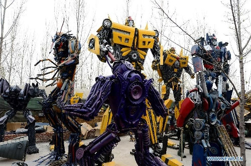 Trong vòng 4 tháng, nhóm nông dân ở tỉnh Sơn Đông đã lắp ráp thành công 40 robot