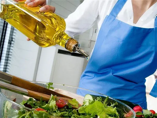Lý giải nguyên nhân dầu olive có thể giúp hạ huyết áp