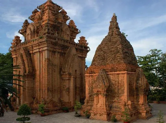 Thành phố biển Nha Trang sở hữu nhiều khu tham quan nổi tiếng