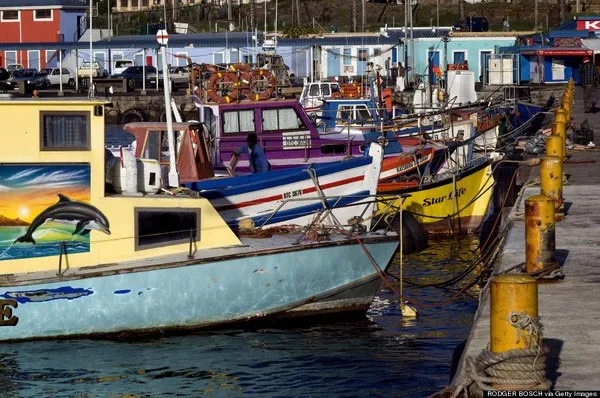 Hình ảnh tàu thuyền tấp nập tại vịnh Kalk, Cape Town, Nam Phi.