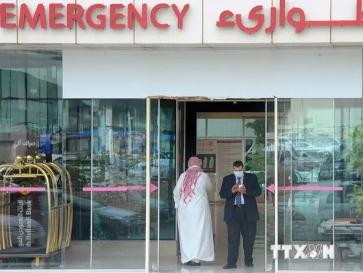 Đeo khẩu trang phòng virus MERS tại phòng cấp cứu một bệnh viện ở Riyadh ngày 27/4