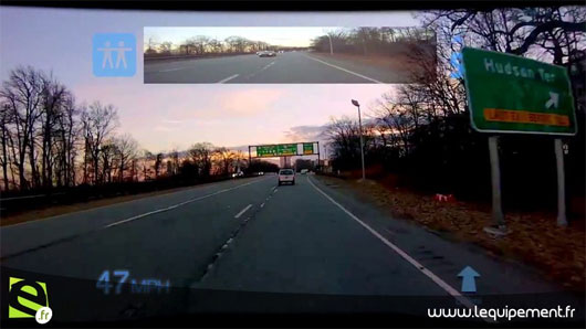 Hình ảnh hiển thị trên kính thông minh được lắp trong nón bảo hiểm