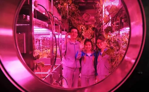 Nhóm nhà khoa học Trung Quốc tình nguyện ở trong phòng thí nghiệm kín 105 ngày