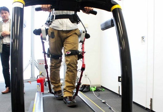 Panasonic ra mắt khung robot có thể trợ lực cho con người