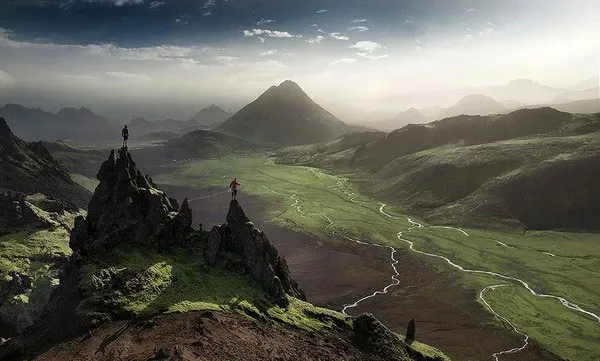 Xem vẻ đẹp hoang sơ mê hồn của thiên nhiên Iceland