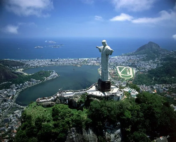 Tượng Chúa Cứu thế (Brazil)