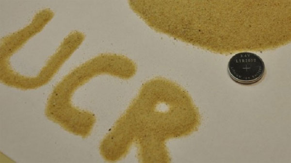 Dùng cát làm cực dương, tăng gấp 3 hiệu năng cho pin Li-ion