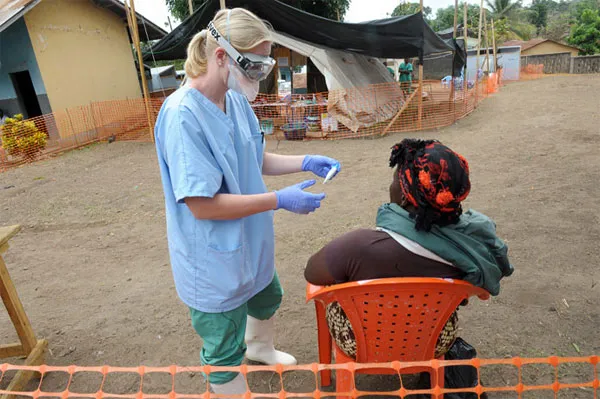 Ebola, virus được cho là có thể gây tỷ lệ tử vong lên tới 90%, đang hoành hành dữ dội tại Tây Phi và đe dọa lây lan ra nhiều nơi trên thế giới