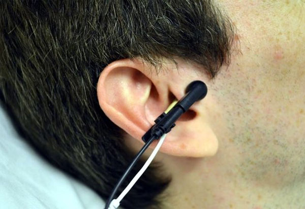 Cải thiện sức khỏe tim mạch nhờ kích điện… lỗ tai