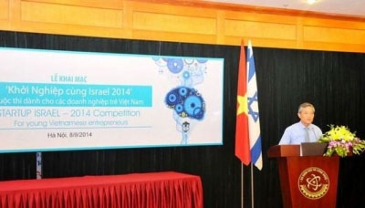 Thứ trưởng Bộ Khoa học và Công nghệ Trần Văn Tùng phát biểu khai mạc cuộc thi.