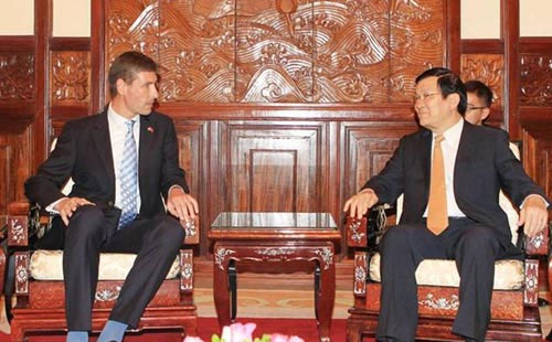 Chủ tịch nước Trương Tấn Sang tiếp đại sứ Đại sứ Giles Lever đến trình Quốc thư hôm 10/9.