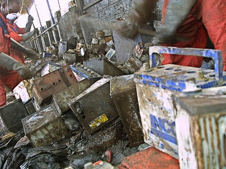 Chế tạo pin Mặt trời từ pin xe hơi cũ