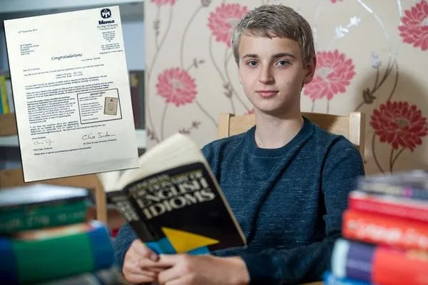 Paulius Zabotkiene, cậu bé 14 tuổi có chỉ số IQ cao hơn thiên tài vật lý Albert Einstein, tỷ phú Bill Gates hay giáo sư Stephen Hawking