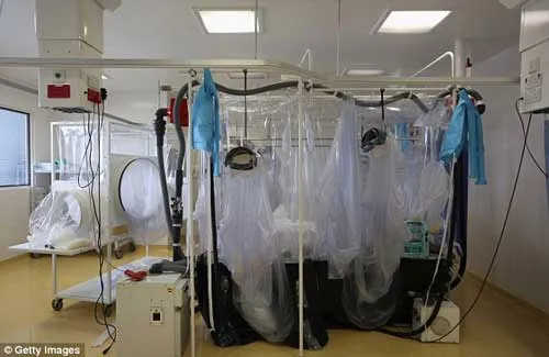 Các chuyên gia cảnh báo virus Ebola sẽ tới các quốc gia châu Âu bao gồm Pháp, Anh, Bỉ, Tây Ban Nha và Thụy Sỹ trong vòng 3 tuần nữa